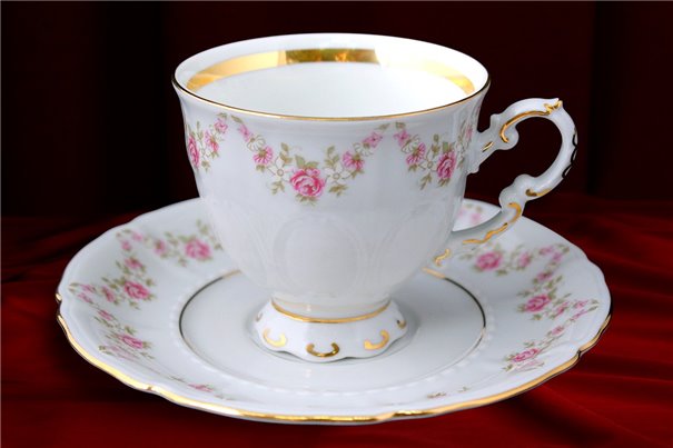 Кофейная Чашка 150 мл с блюдцем 13 см 2 предмета Соната Мелкие Цветы Золото Чехия